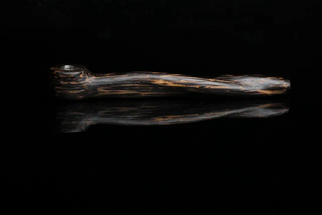 camouflet-convector-double-helix-stem-black-palm-wood image 1